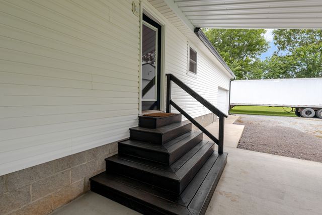 131 Avalon Dr, Shelbyville, TN 37160