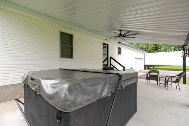 131 Avalon Dr, Shelbyville, TN 37160