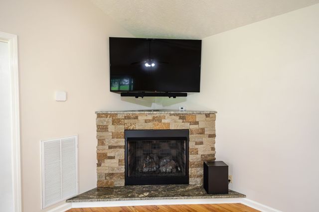131 Avalon Dr, Shelbyville, TN 37160