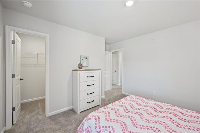 371 Lanier Circle, Woodstock, GA 30189