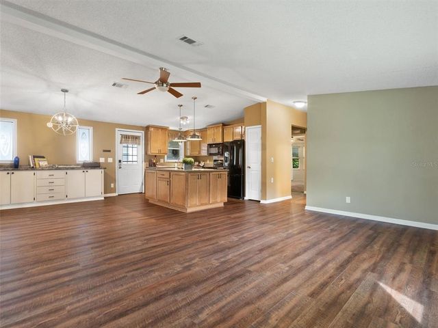 1417 E SCHWARTZ BOULEVARD, The Villages, FL 32159
