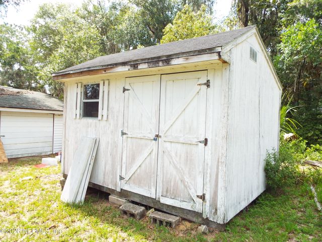 214 MIRROR LAKE Drive, Interlachen, FL 32148