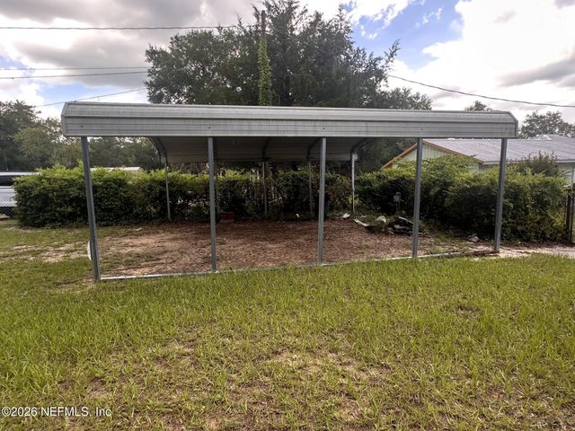 214 MIRROR LAKE Drive, Interlachen, FL 32148