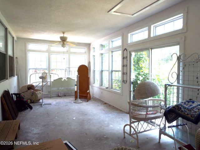 214 MIRROR LAKE Drive, Interlachen, FL 32148