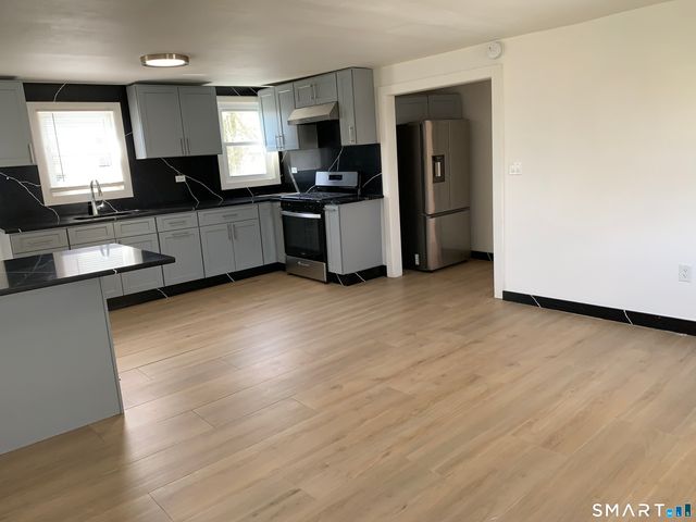 422-424 Dixwell Avenue 2, New Haven, CT 06511