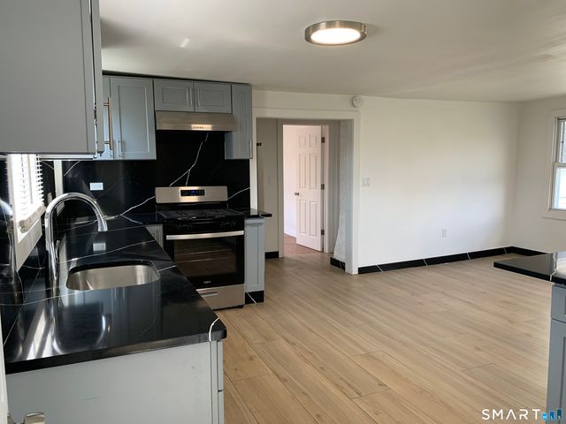 422-424 Dixwell Avenue 2, New Haven, CT 06511