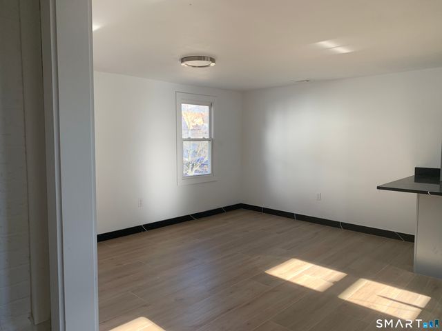 422-424 Dixwell Avenue 2, New Haven, CT 06511