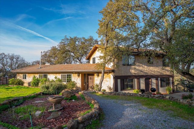 8504 Oak Terrace Lane, Millville, CA 96062