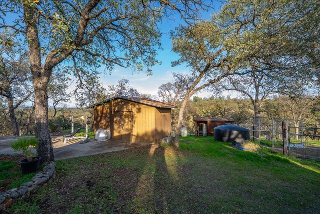 8504 Oak Terrace Lane, Millville, CA 96062