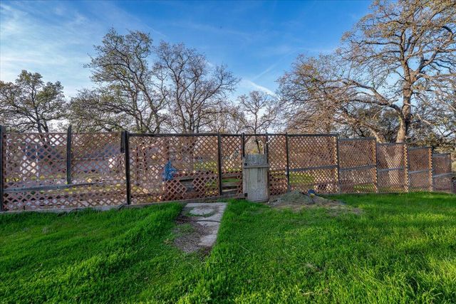 8504 Oak Terrace Lane, Millville, CA 96062