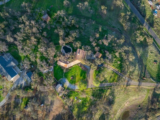 8504 Oak Terrace Lane, Millville, CA 96062