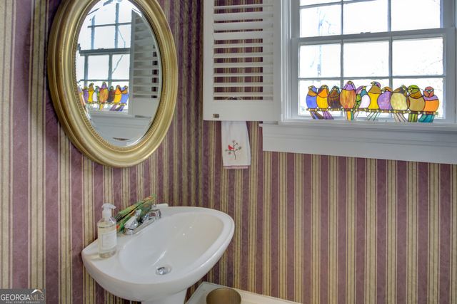 5160 Echols St NW, Covington, GA 30014