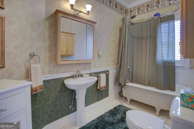 5160 Echols St NW, Covington, GA 30014