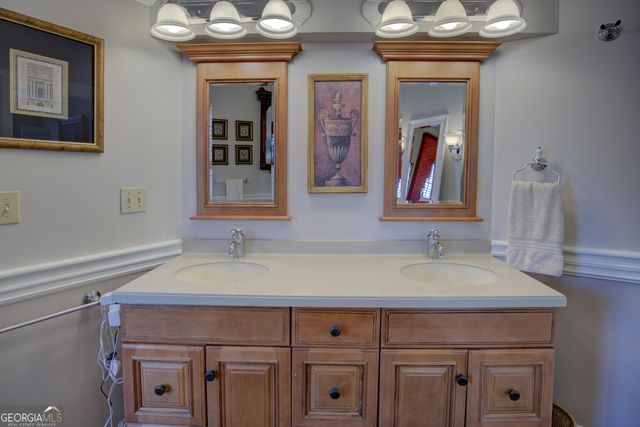 5160 Echols St NW, Covington, GA 30014