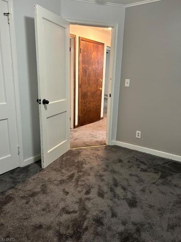 241 N 3Rd Ave, Manville Boro, NJ 08835