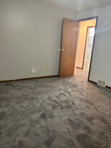 241 N 3Rd Ave, Manville Boro, NJ 08835