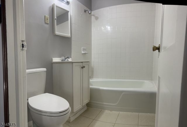 241 N 3Rd Ave, Manville Boro, NJ 08835