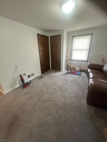 241 N 3Rd Ave, Manville Boro, NJ 08835