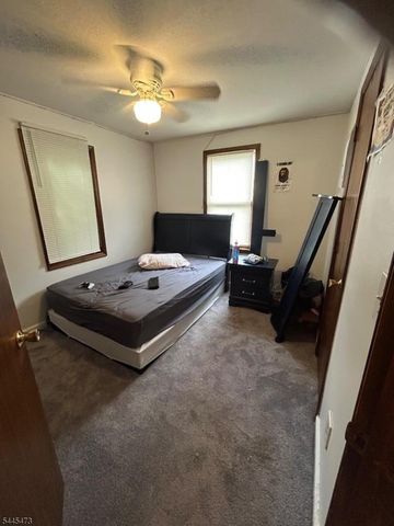 241 N 3Rd Ave, Manville Boro, NJ 08835