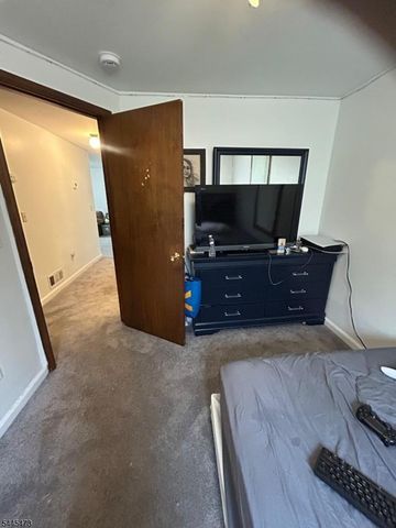 241 N 3Rd Ave, Manville Boro, NJ 08835