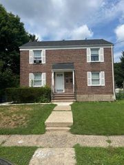 241 N 3Rd Ave, Manville Boro, NJ 08835
