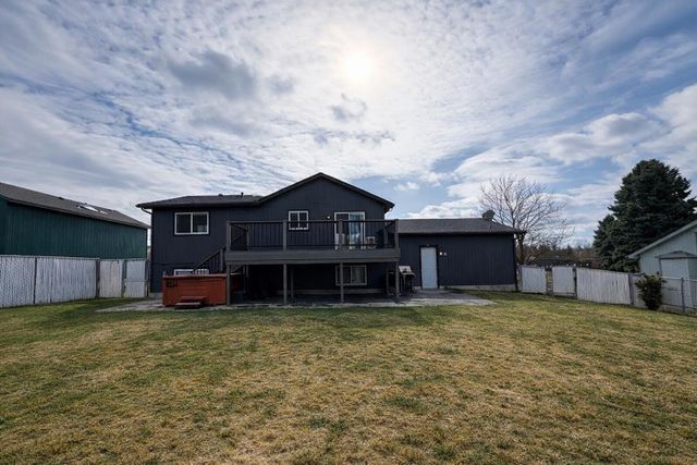 517 E Westcrest Ave, Colbert, WA 99005