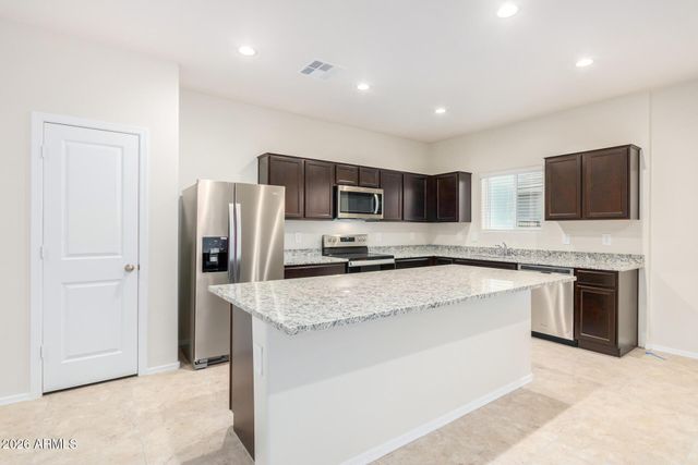 1810 W Pinkley Avenue, Coolidge, AZ 85128