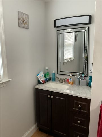 16 Arrow Avenue, Warwick, RI 02886