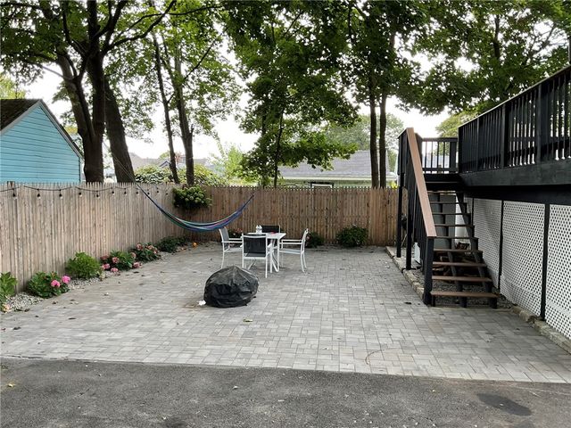 16 Arrow Avenue, Warwick, RI 02886