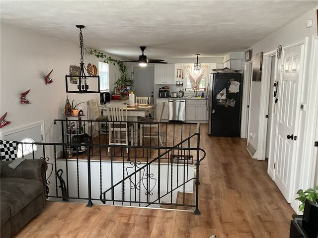 16 Arrow Avenue, Warwick, RI 02886