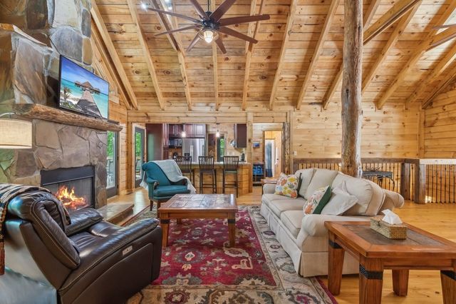 245 Timberwalk Drive, Ellijay, GA 30540