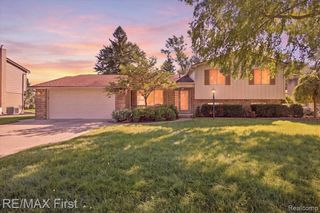 3590 Historic Drive, Troy, MI 48083