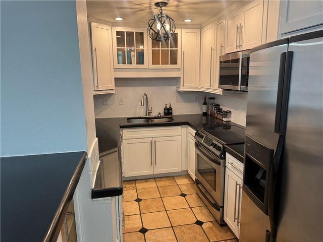 3060 Pharr Court North NW 613, Atlanta, GA 30305