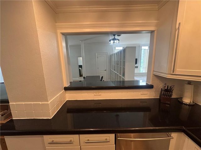 3060 Pharr Court North NW 613, Atlanta, GA 30305