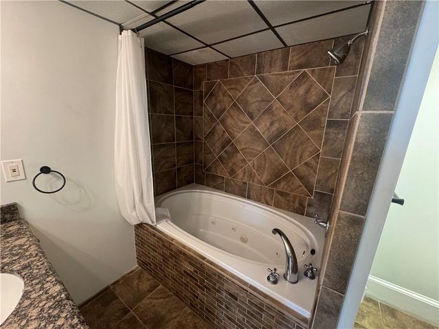 3060 Pharr Court North NW 613, Atlanta, GA 30305