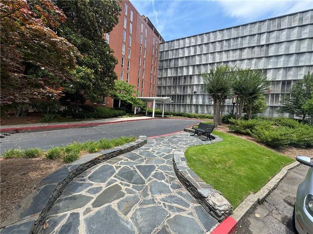 3060 Pharr Court North NW 613, Atlanta, GA 30305