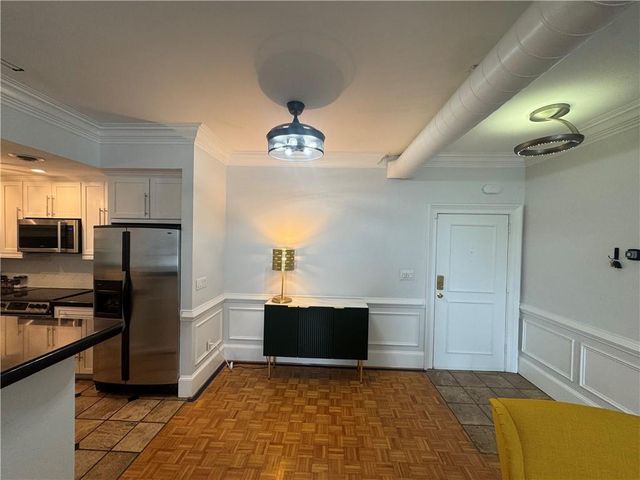 3060 Pharr Court North NW 613, Atlanta, GA 30305