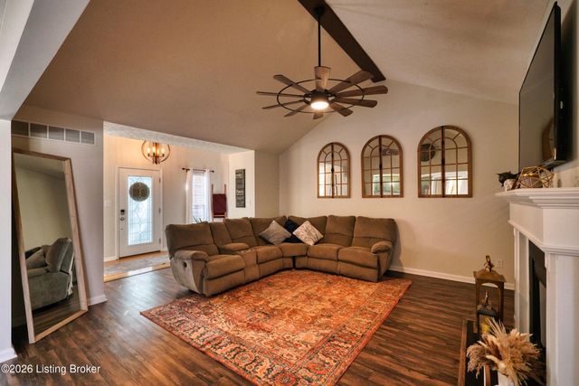 8110 Kellerman Rd, Louisville, KY 40219