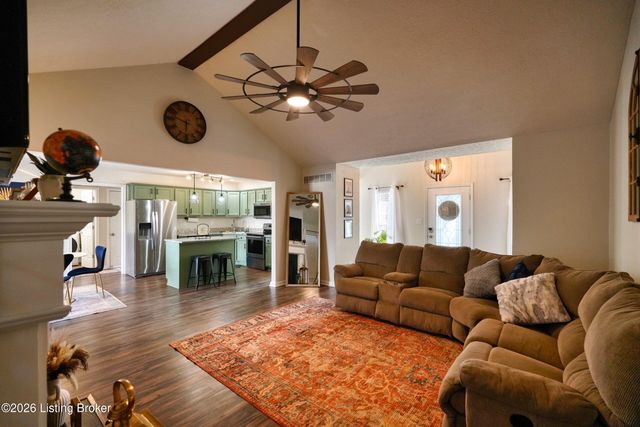 8110 Kellerman Rd, Louisville, KY 40219