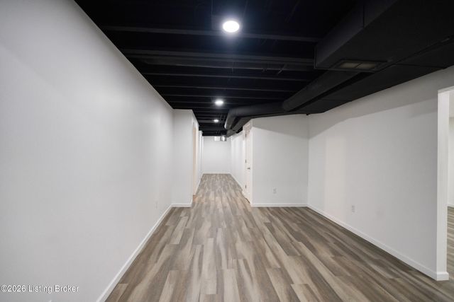 8110 Kellerman Rd, Louisville, KY 40219