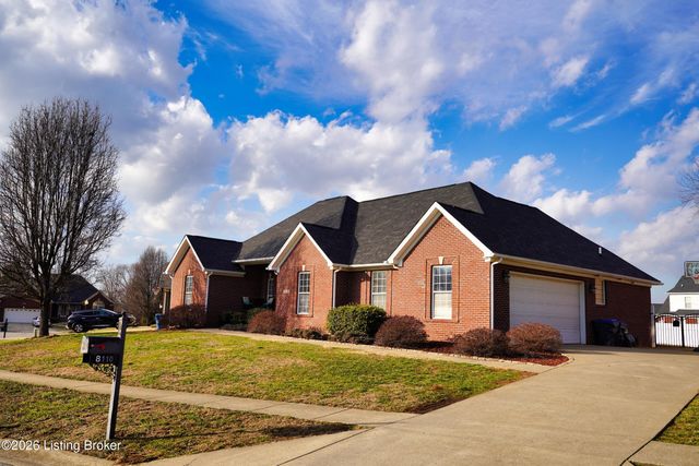 8110 Kellerman Rd, Louisville, KY 40219