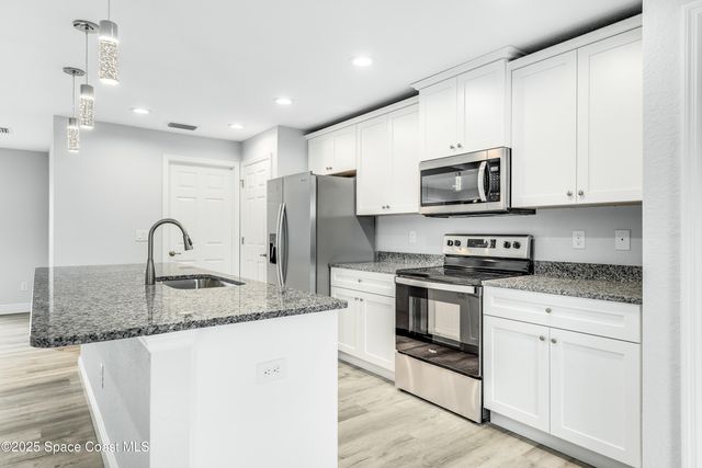 870 Micco Street SW, Palm Bay, FL 32908