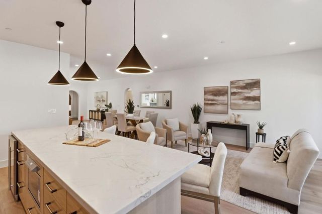 445 Iris Street, Redwood City, CA 94062