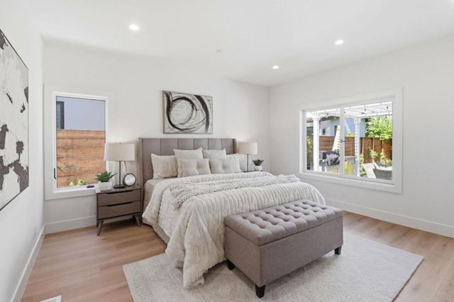 445 Iris Street, Redwood City, CA 94062