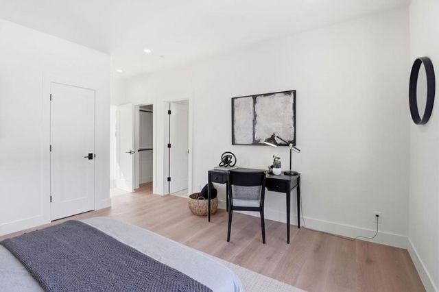 445 Iris Street, Redwood City, CA 94062