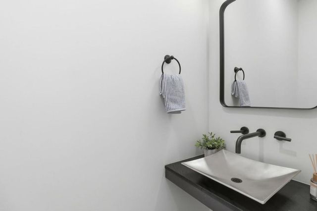 445 Iris Street, Redwood City, CA 94062