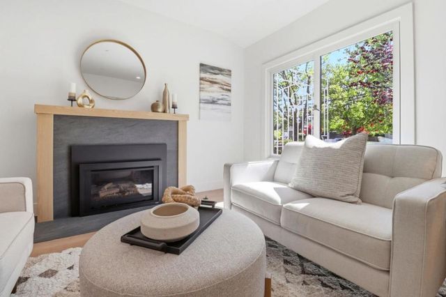 445 Iris Street, Redwood City, CA 94062