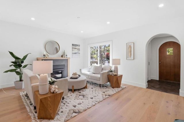 445 Iris Street, Redwood City, CA 94062