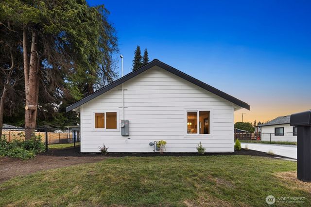2105 D Street SE, Auburn, WA 98002