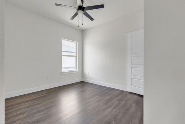 158 Lavanda LN, Dale, TX 78616